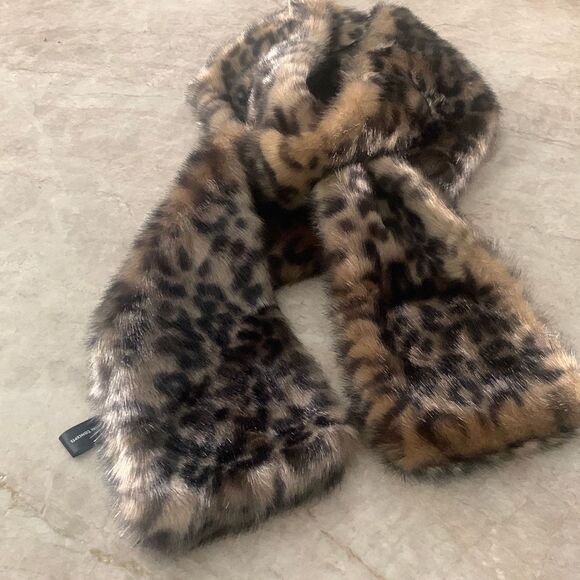 Faux Fur Infinity Scarf - Picture 2 of 4